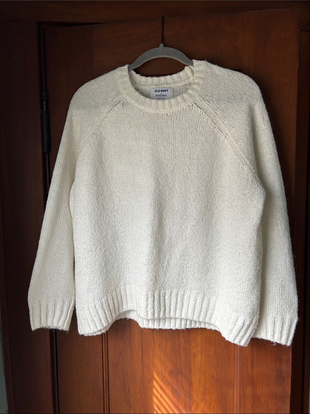 Old Navy Cream Crewneck Pullover Sweater